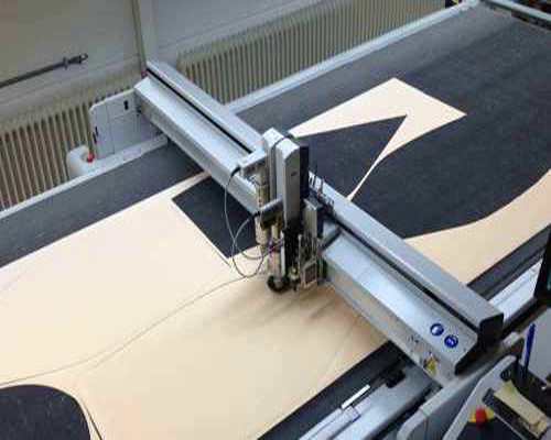 CNC Cutter und digitale Kissen Herstellung